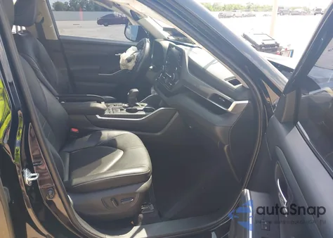 2021 Toyota Highlander Xle from USA, damaged, VIN 5TDHZRAH3MS525400